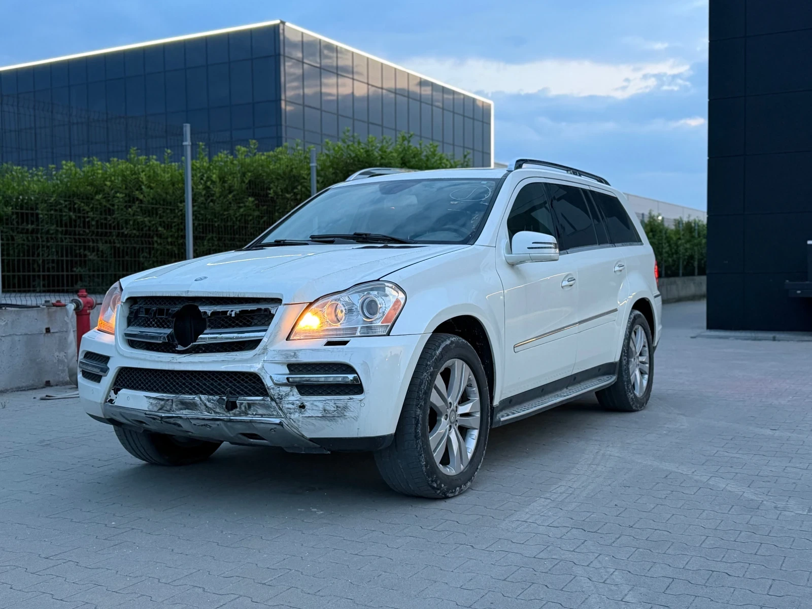 Mercedes-Benz GL 450 4 Matic* Подгрев* Обдух* Face* 131860 КМ С История, снимка 4 - Автомобили и джипове - 54897061