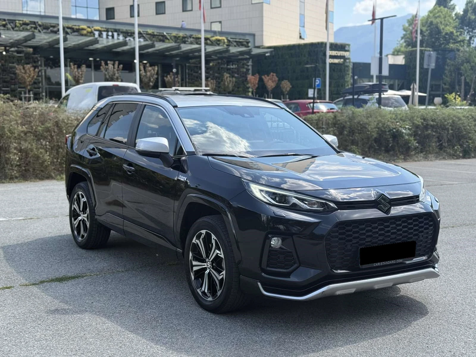 Suzuki Across PLUG-IN Hybrid AWD