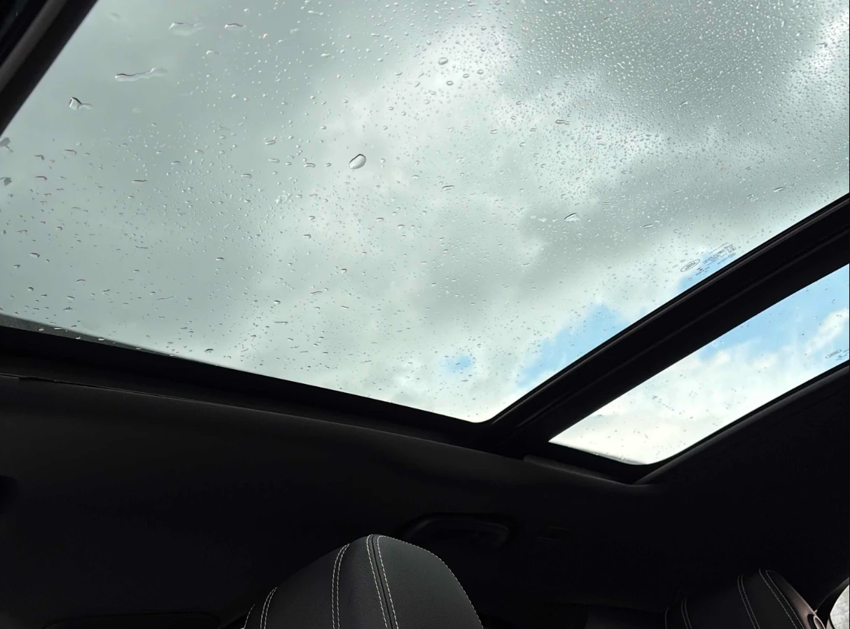 Land Rover Range Rover Velar AWD* Р-DYNUAMIC* S* ОБДУХ* ПОДГРЕВ* KEYLESS, снимка 11 - Автомобили и джипове - 55923972