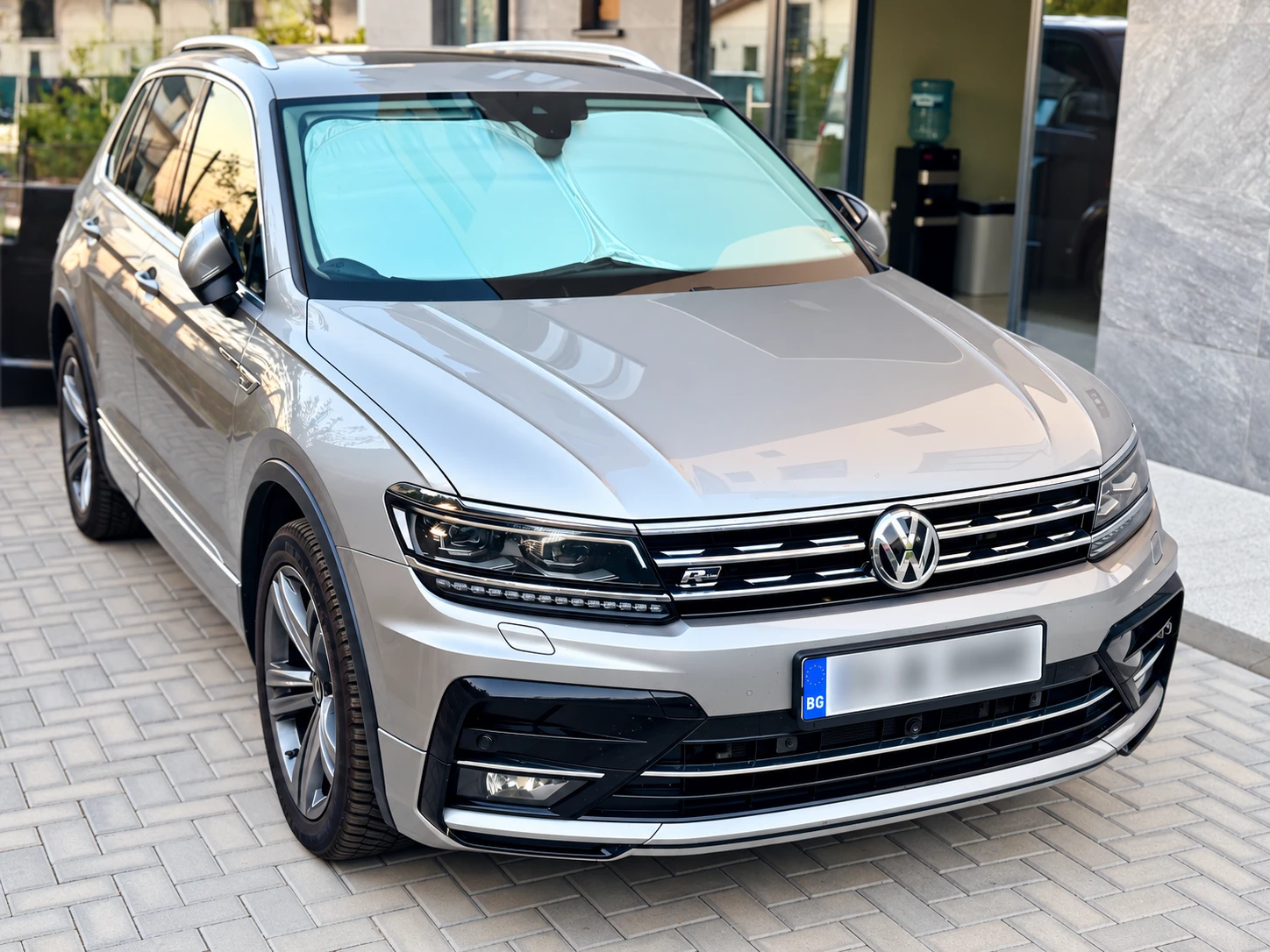 VW Tiguan R line