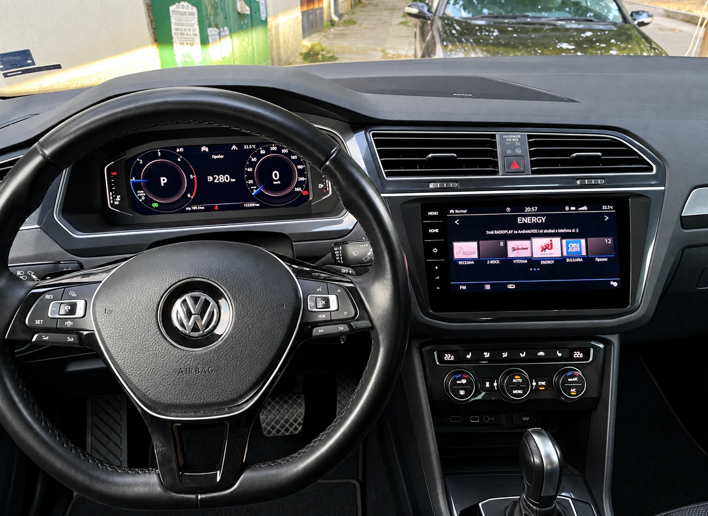 VW Tiguan R line, снимка 5 - Автомобили и джипове - 56205238