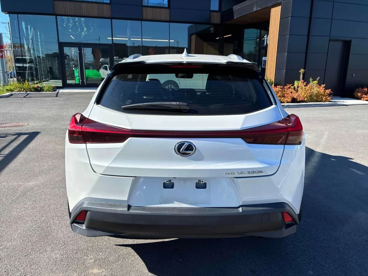 Lexus UX 250h | CARFAX | ����� �� ����������� | Mobile.bg � ����������� 5