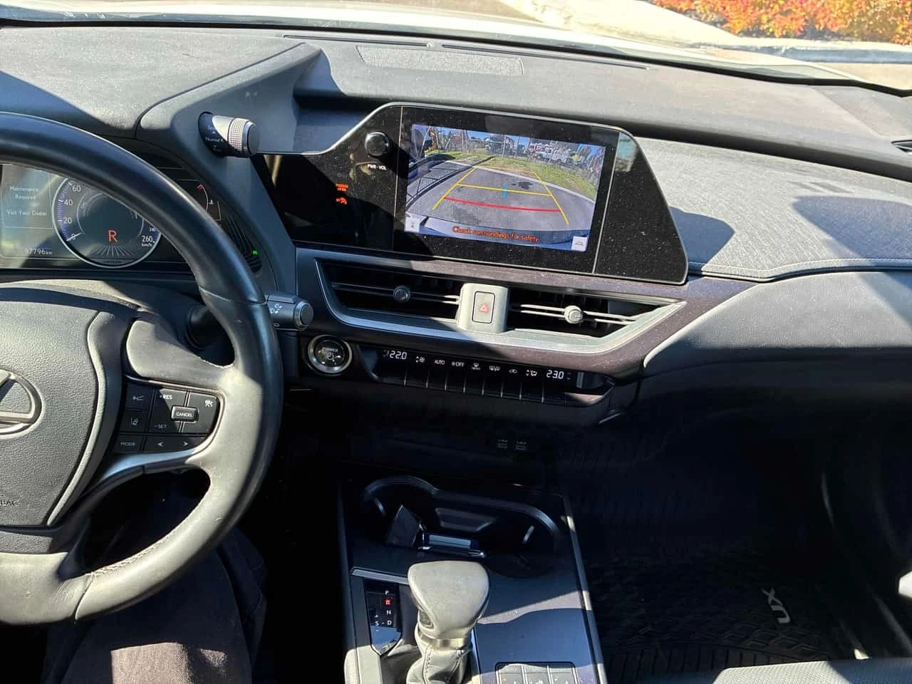 Lexus UX 250h | CARFAX | ����� �� ����������� | Mobile.bg � ����������� 9
