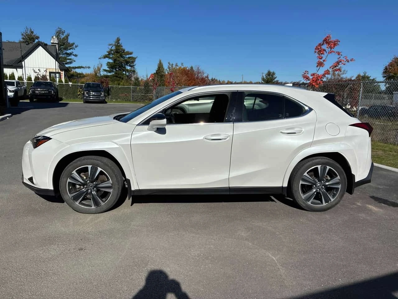 Lexus UX 250h | CARFAX | ����� �� ����������� | Mobile.bg � ����������� 3