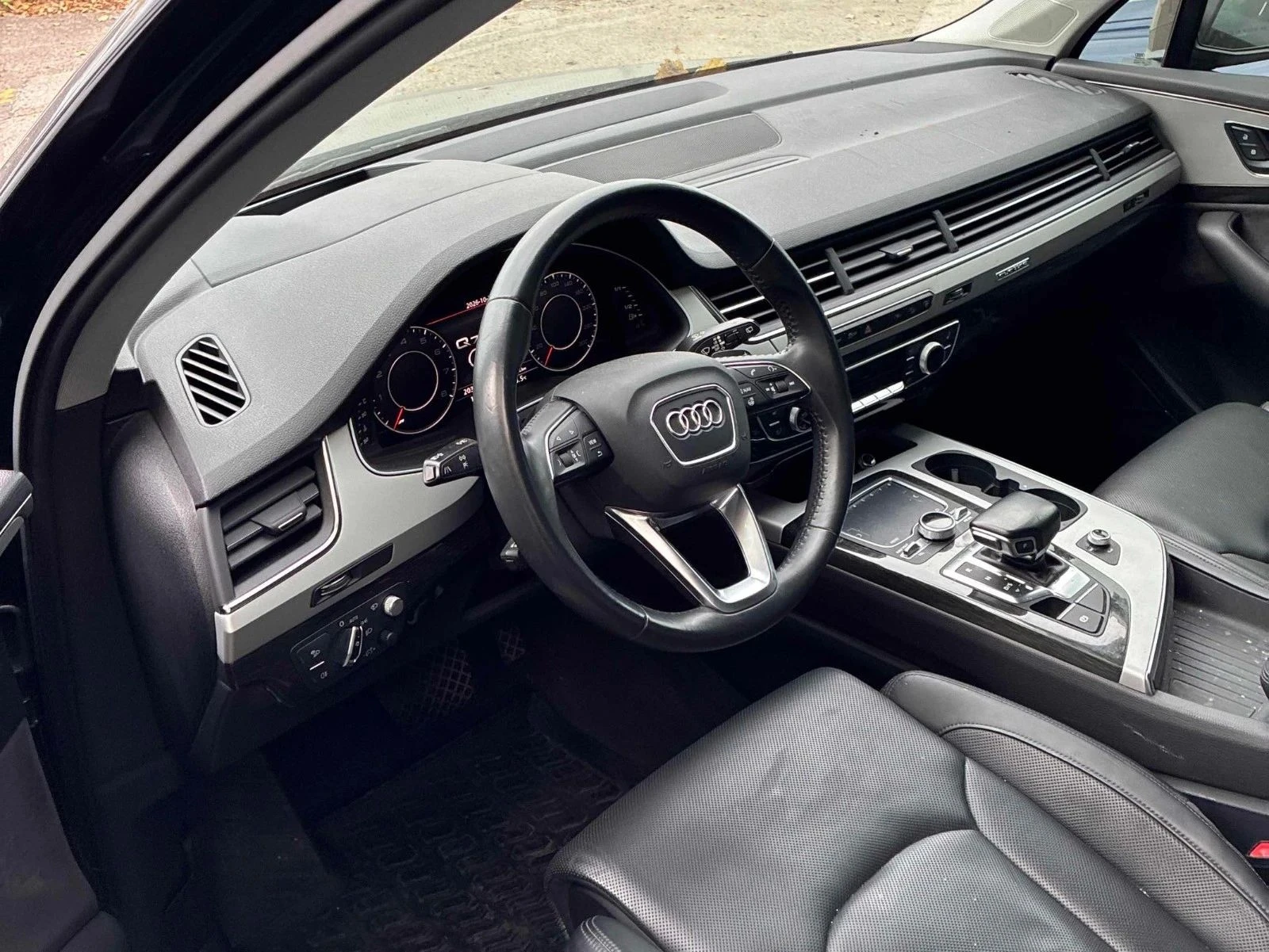 Audi Q7, снимка 7 - Автомобили и джипове - 56723320