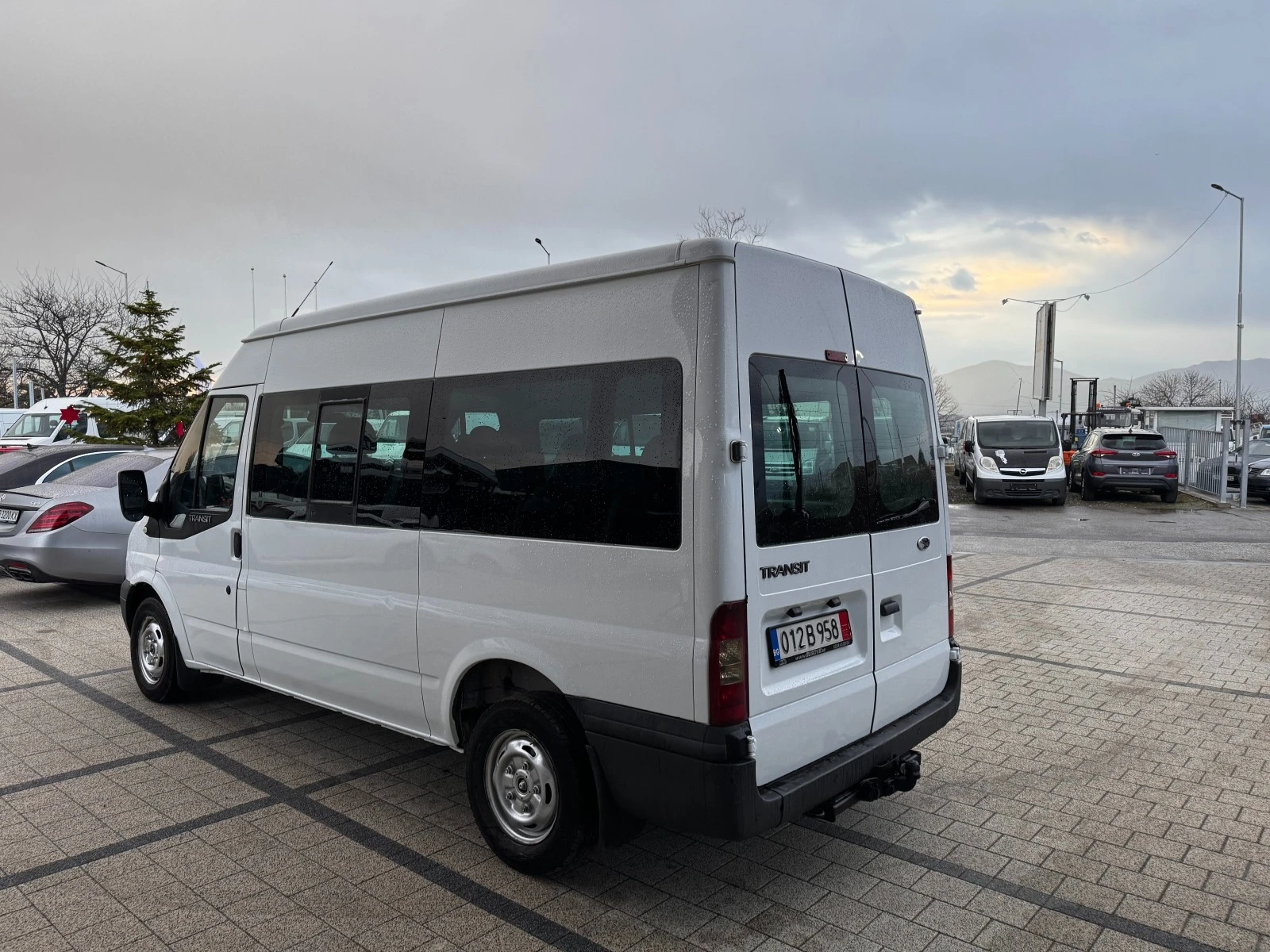 Ford Transit 2.2TDCI 9-местен Клима  - изображение 4