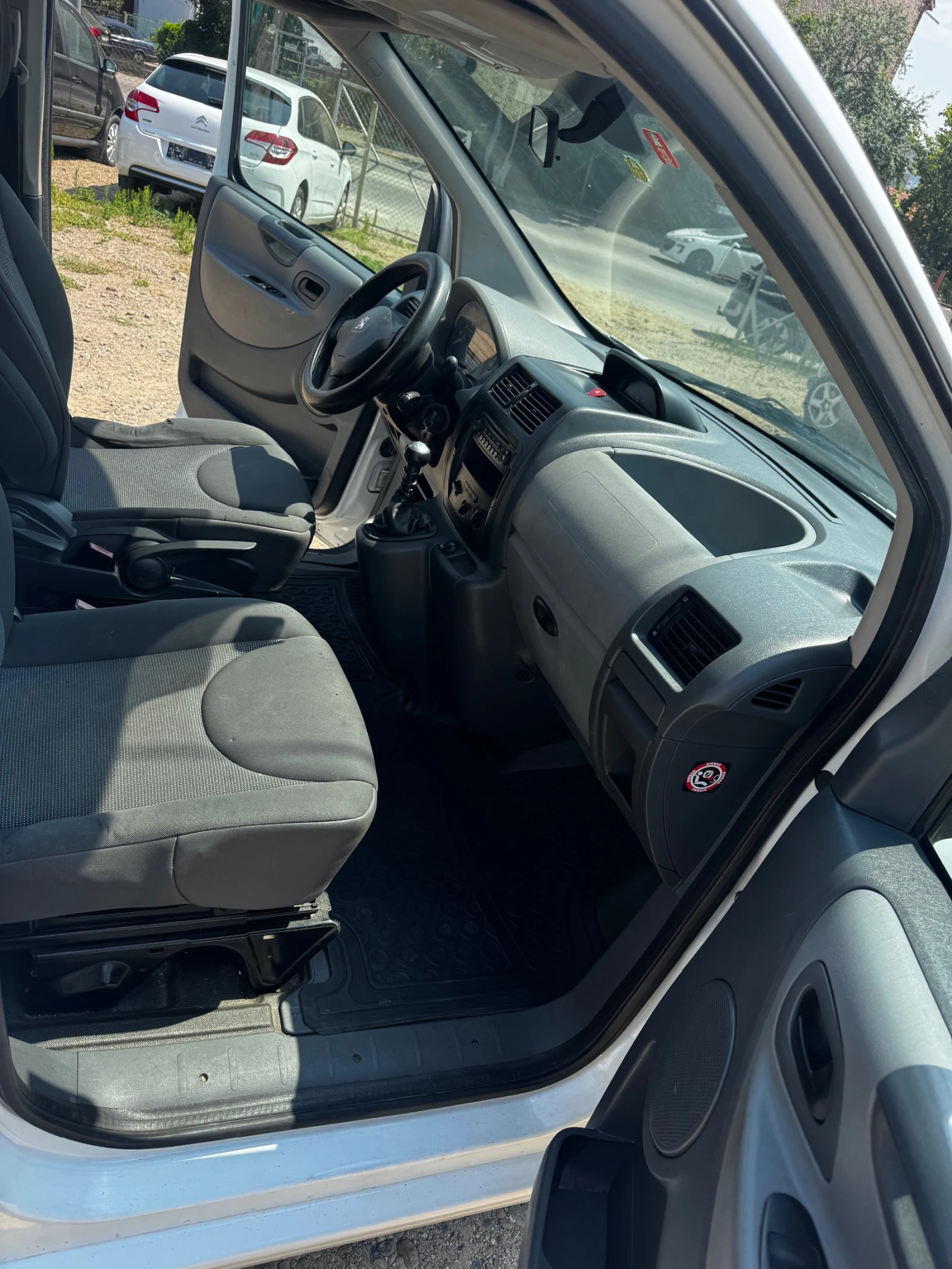 Peugeot Expert 2.0HDI-128* FASE* 4+ 1* XL* KLIMA | Mobile.bg � ����������� 14