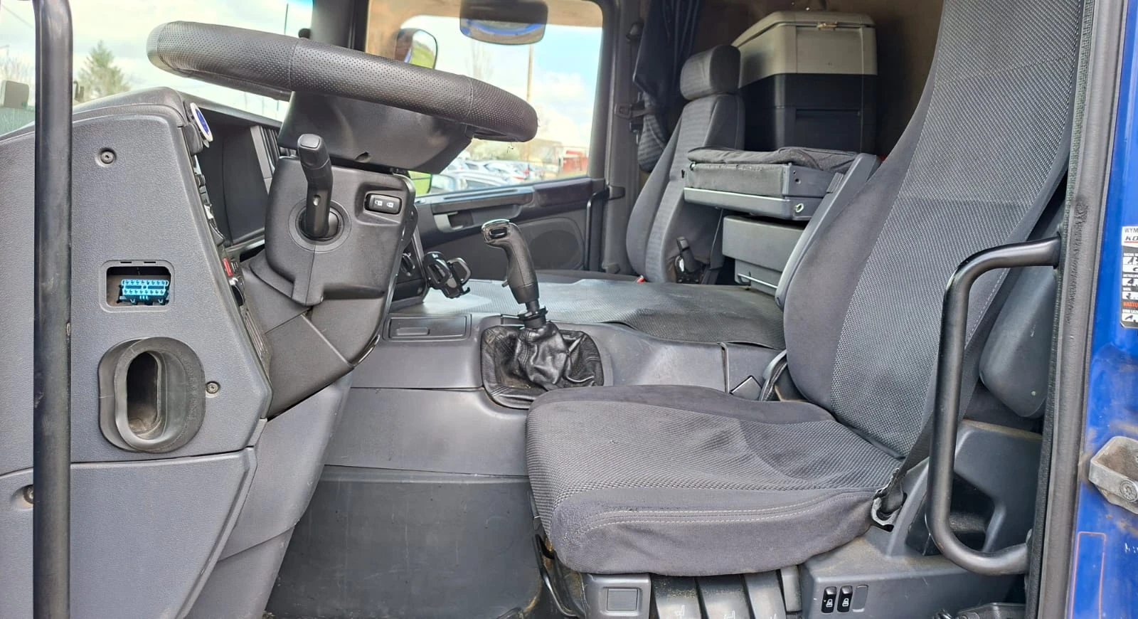 Scania P 380 ЗА 10-КОЛИ, снимка 10 - Камиони - 54313623