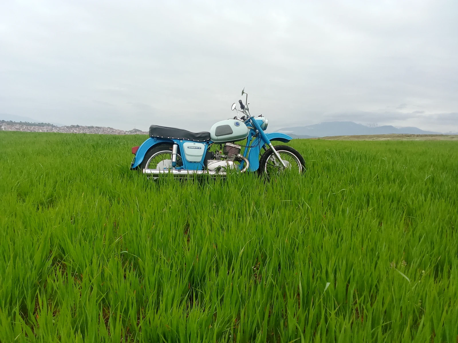 Иж Планета 350, снимка 4 - Мотоциклети и мототехника - 54299113