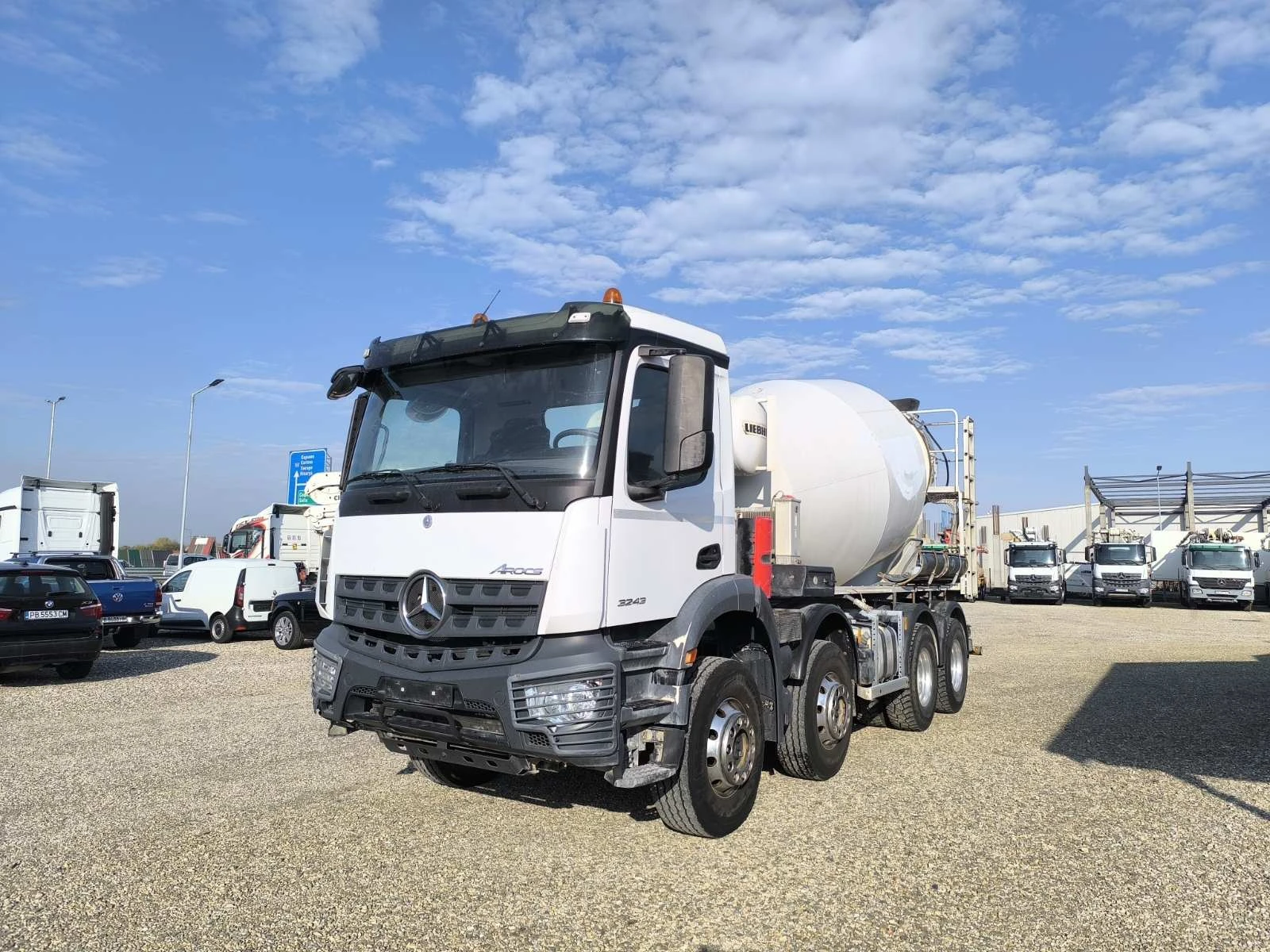 Бетон миксер Mercedes AROCS 3243 LIEBHERR 9M3 - изображение 3