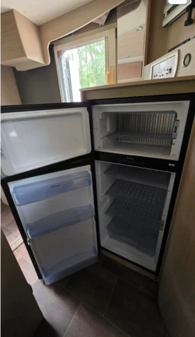 ������ Burstner Ixeo Time734 | Mobile.bg � ����� ������ 12