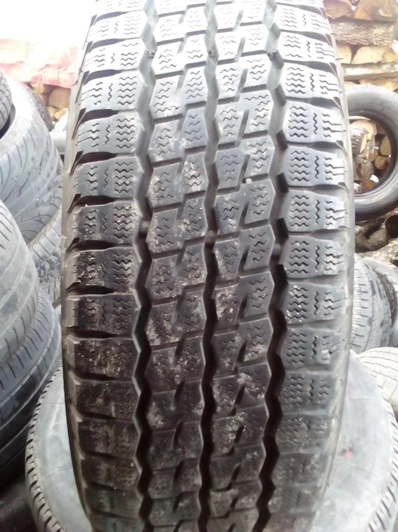 Гуми Зимни 215/70R15, снимка 1 - Гуми и джанти - 20465688