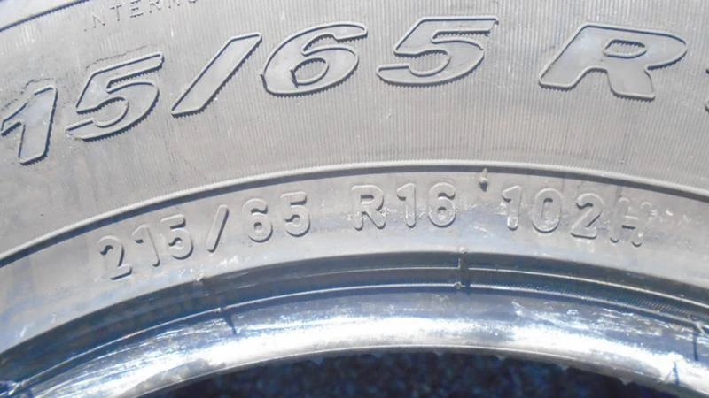 Гуми Летни 215/65R16, снимка 5 - Гуми и джанти - 22768388