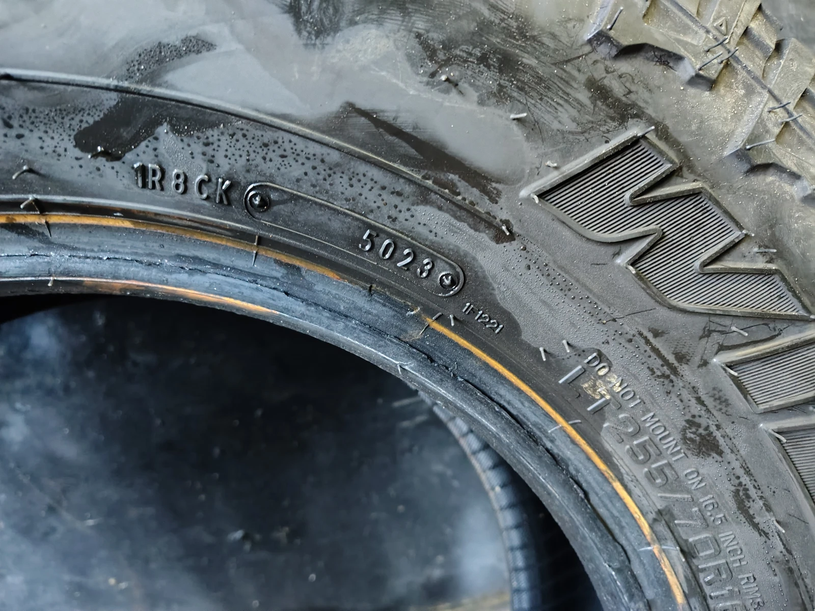 Гуми Всесезонни 255/70R16, снимка 7 - Гуми и джанти - 53716052