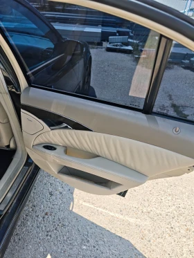 Mercedes-Benz E 320, снимка 11