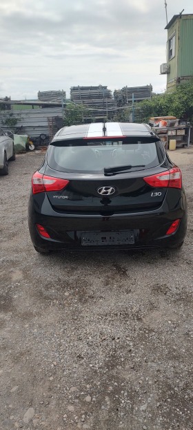 Hyundai I30 1.4 crdi, снимка 4 - Автомобили и джипове - 45769474