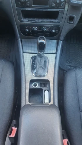 Mercedes-Benz C 220, снимка 9