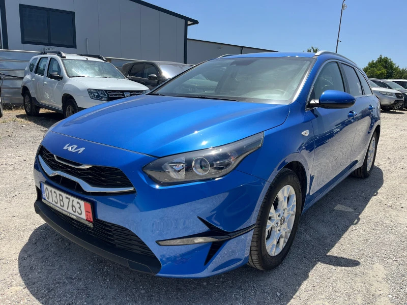 Kia Ceed Гаранция 08/2030 нави, подгрев, , снимка 1 - Автомобили и джипове - 46347033