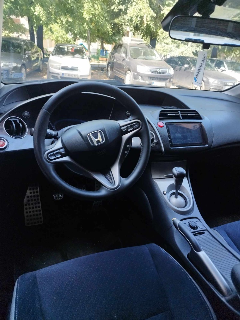 Honda Civic 2.2i-CDTi, снимка 9 - Автомобили и джипове - 46781912