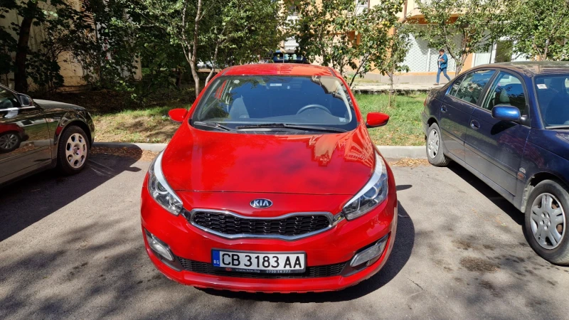 Kia Ceed, снимка 1 - Автомобили и джипове - 47449996