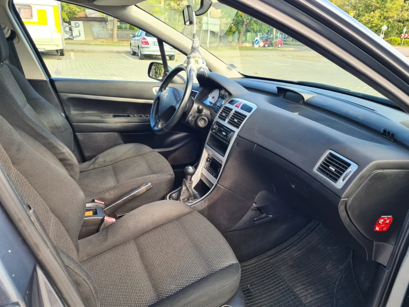 Peugeot 307 1.6hdi, снимка 10 - Автомобили и джипове - 47537155