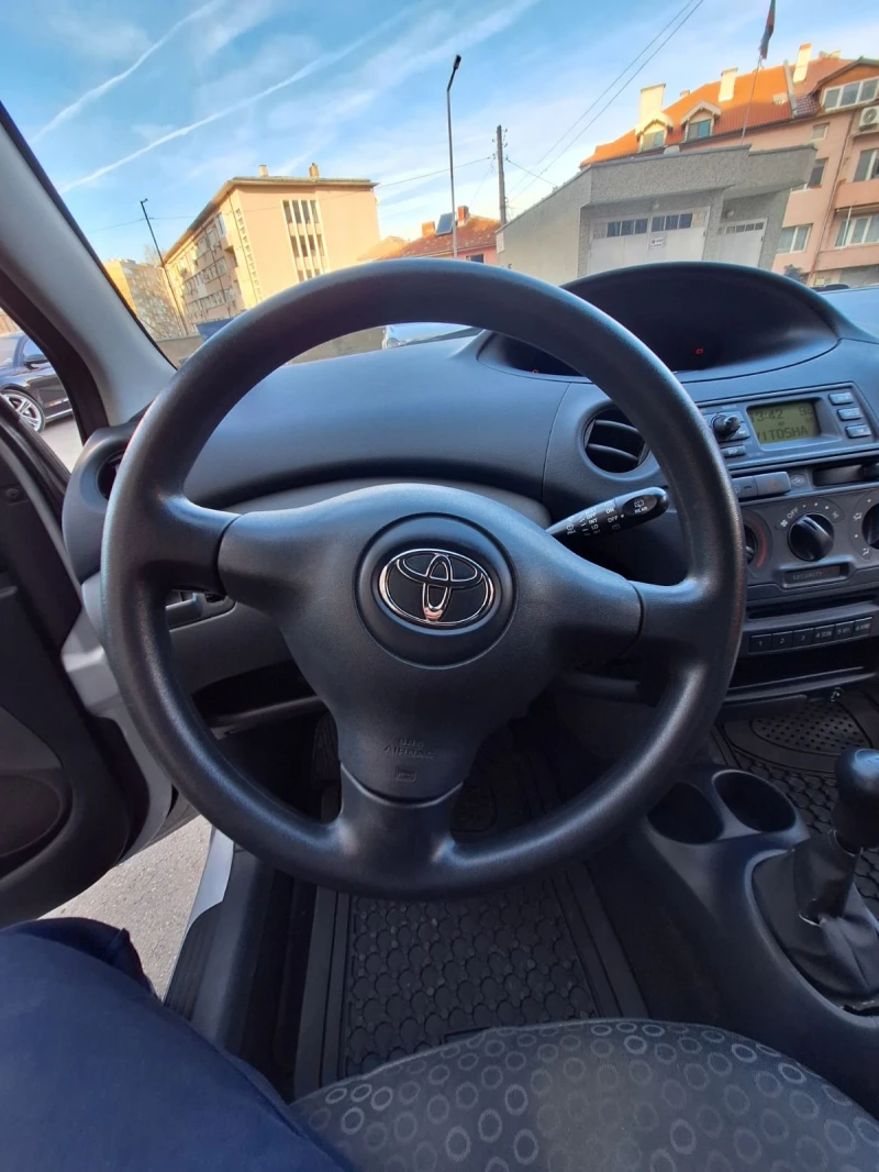 Toyota Yaris, снимка 5 - Автомобили и джипове - 48574565