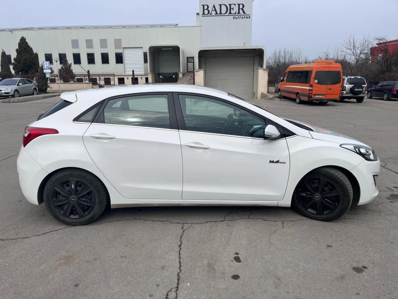 Hyundai I30, снимка 3 - Автомобили и джипове - 48983725