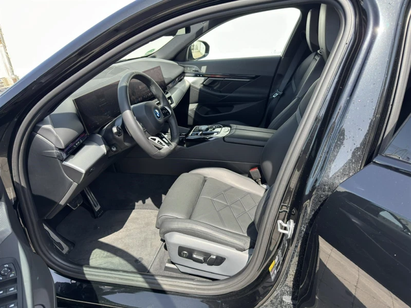 BMW i5 xDrive40, снимка 8 - Автомобили и джипове - 49920411