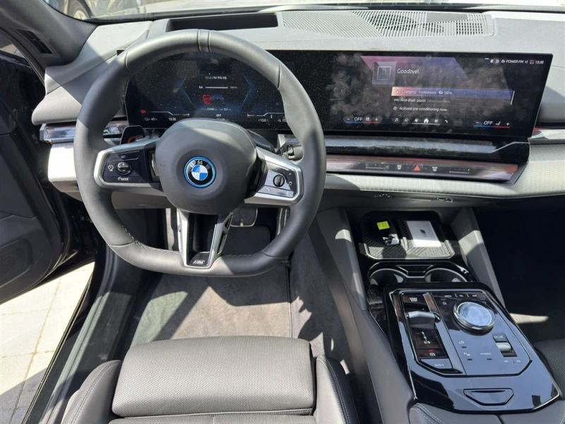 BMW i5 xDrive40, снимка 11 - Автомобили и джипове - 49920411