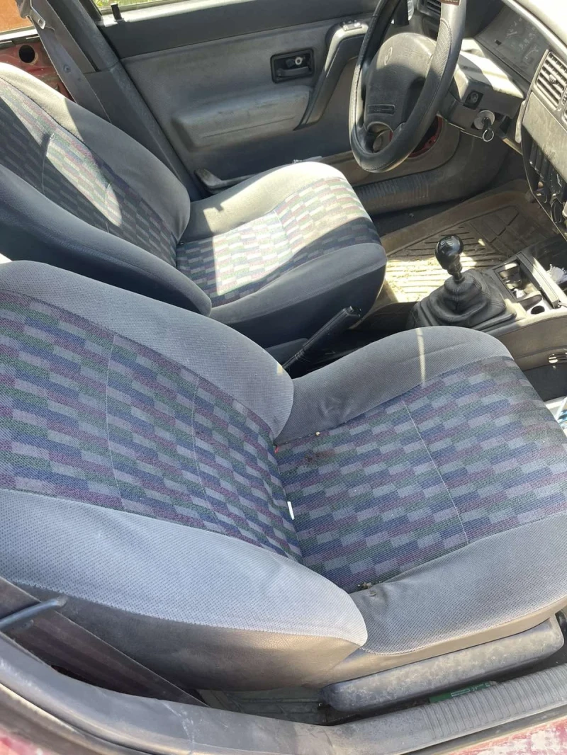 Renault 19 1.7B, снимка 4 - Автомобили и джипове - 50389387