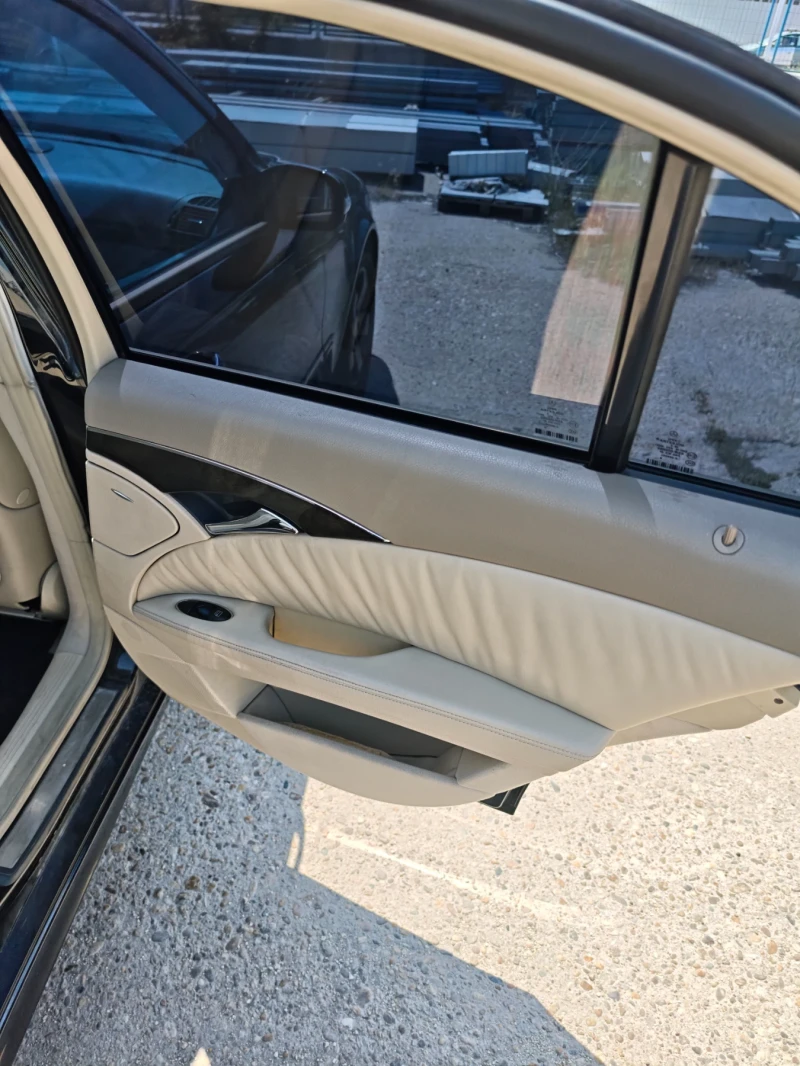 Mercedes-Benz E 320, снимка 11 - Автомобили и джипове - 50848424