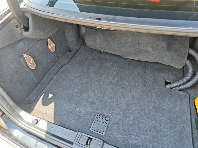 Mercedes-Benz E 320, снимка 6 - Автомобили и джипове - 50848424