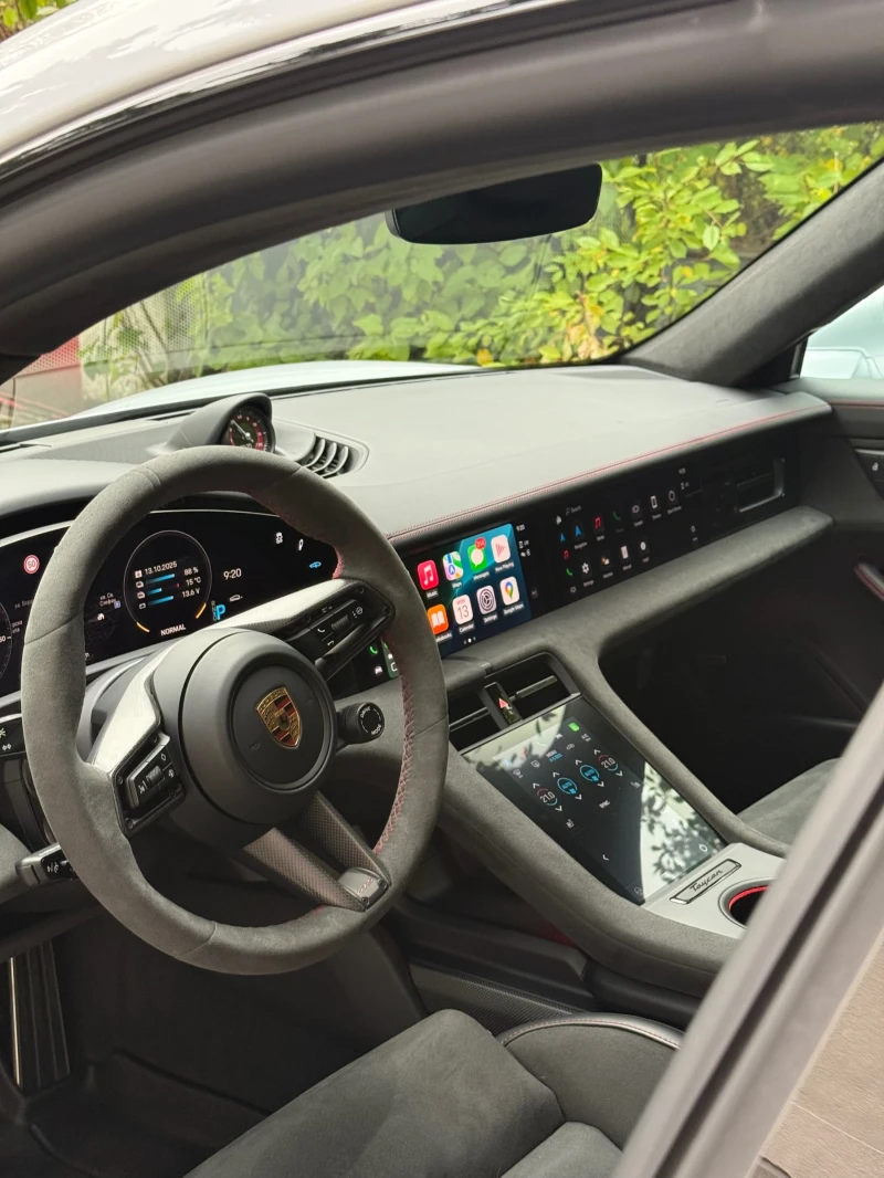 Porsche Taycan GTS, снимка 7 - Автомобили и джипове - 52148334