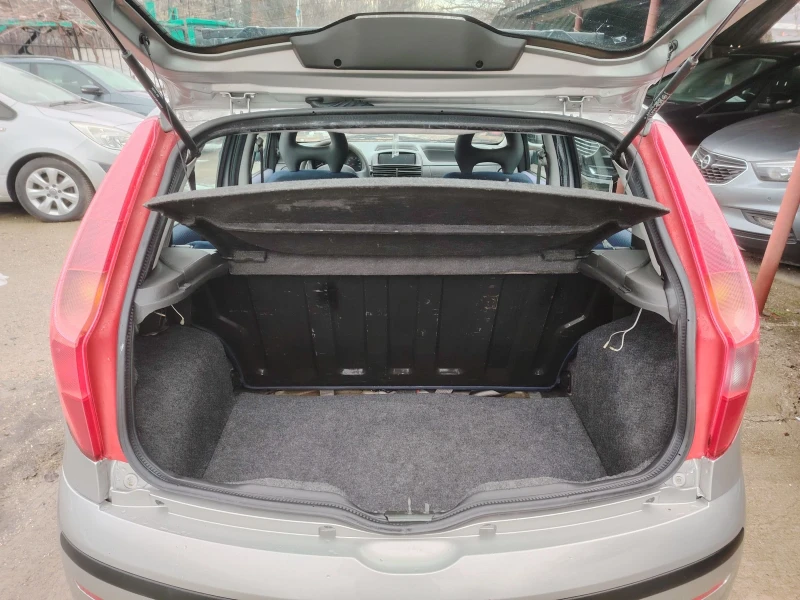 Fiat Punto 1.2 i, снимка 8 - Автомобили и джипове - 53052799