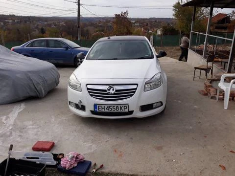 Opel Insignia 2.0 GTDI  NA CHASTI, снимка 2 - Автомобили и джипове - 26995189