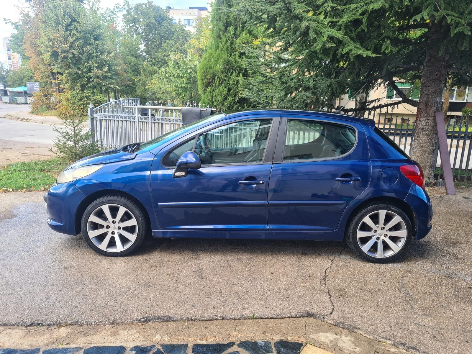 Peugeot 207 1.6HDI 109KC - изображение 8