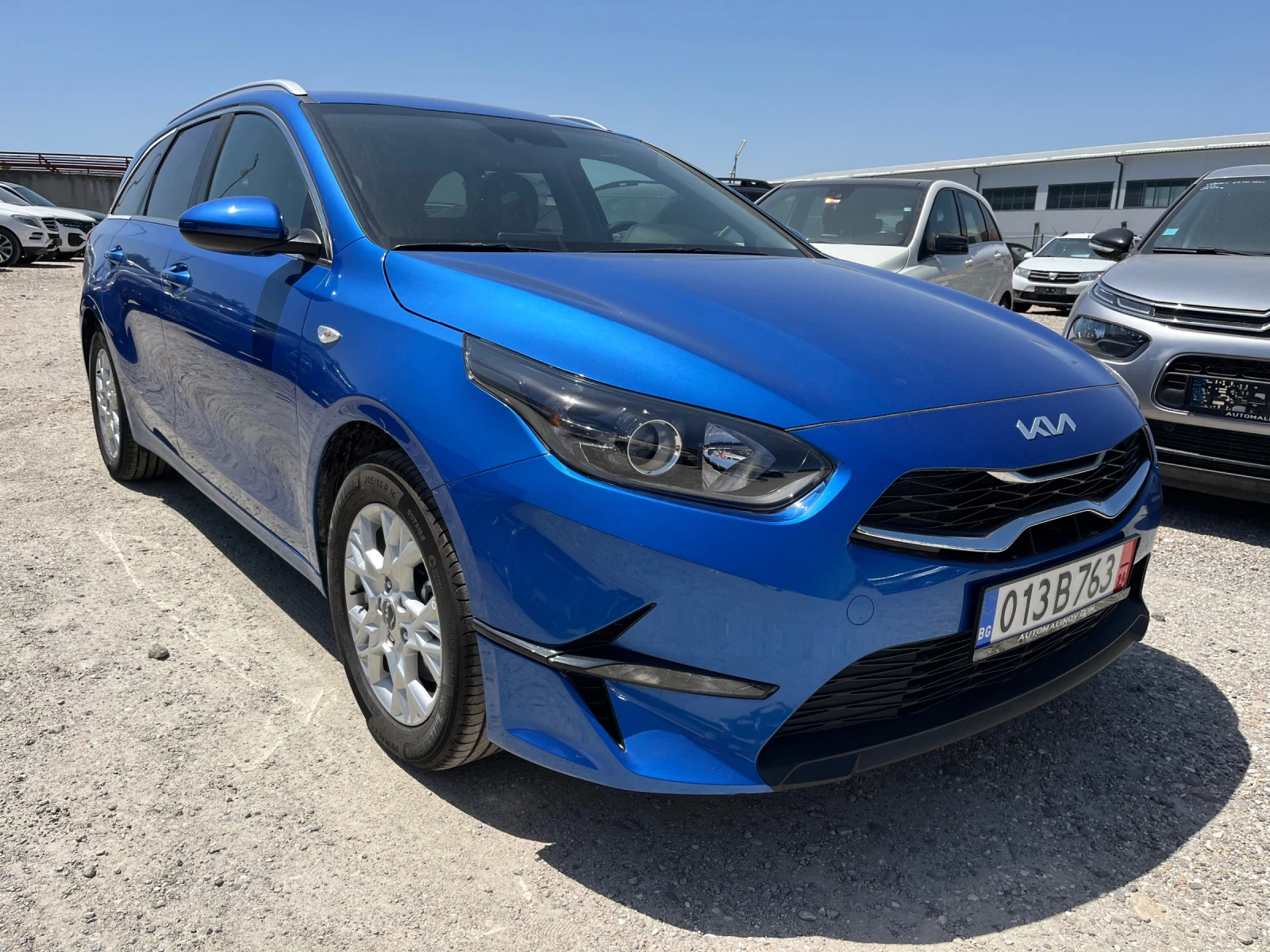 Kia Ceed Гаранция 08/2030 нави, подгрев,  - изображение 3