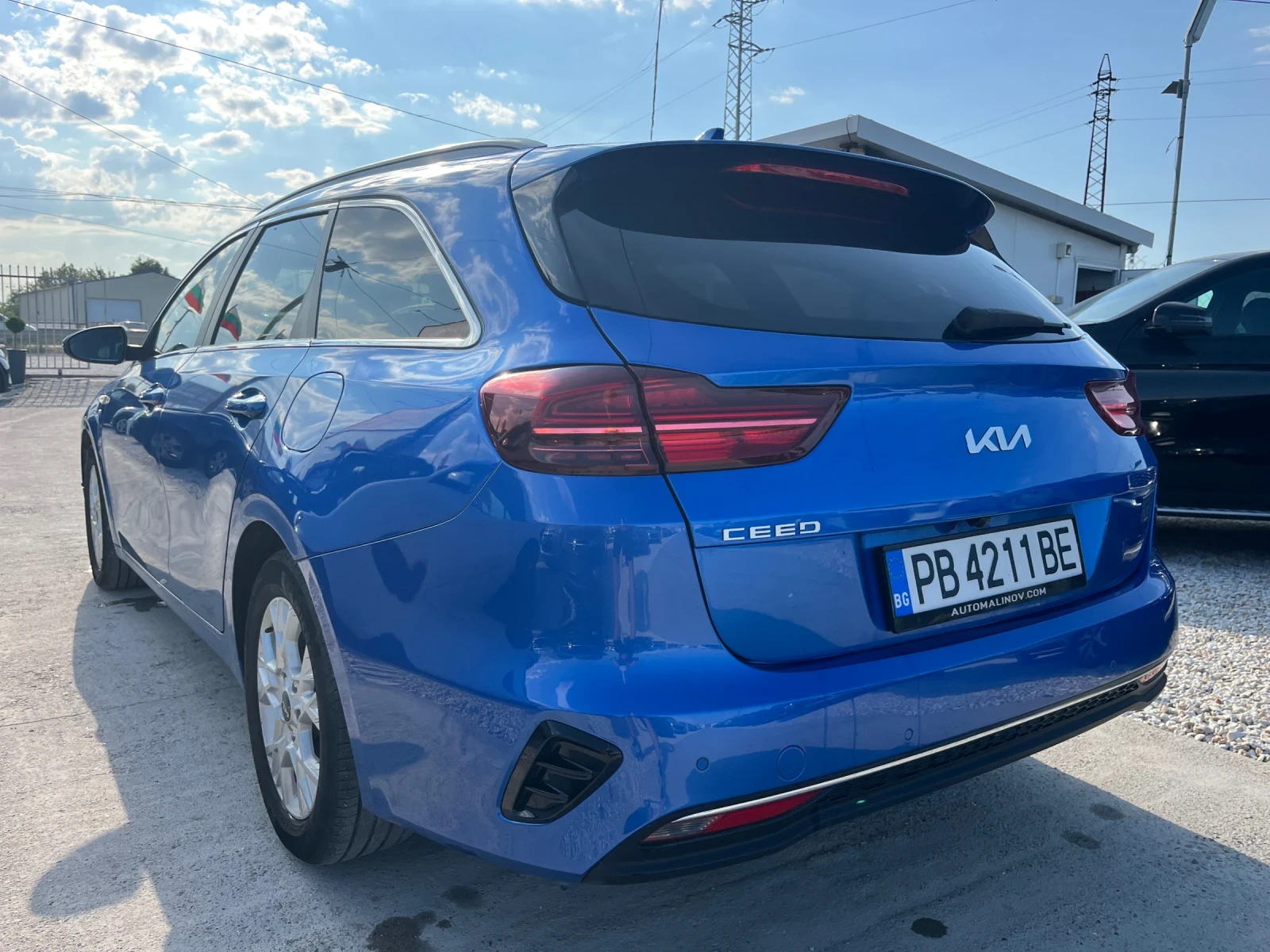 Kia Ceed Гаранция 08/2030 нави, подгрев,  - изображение 4