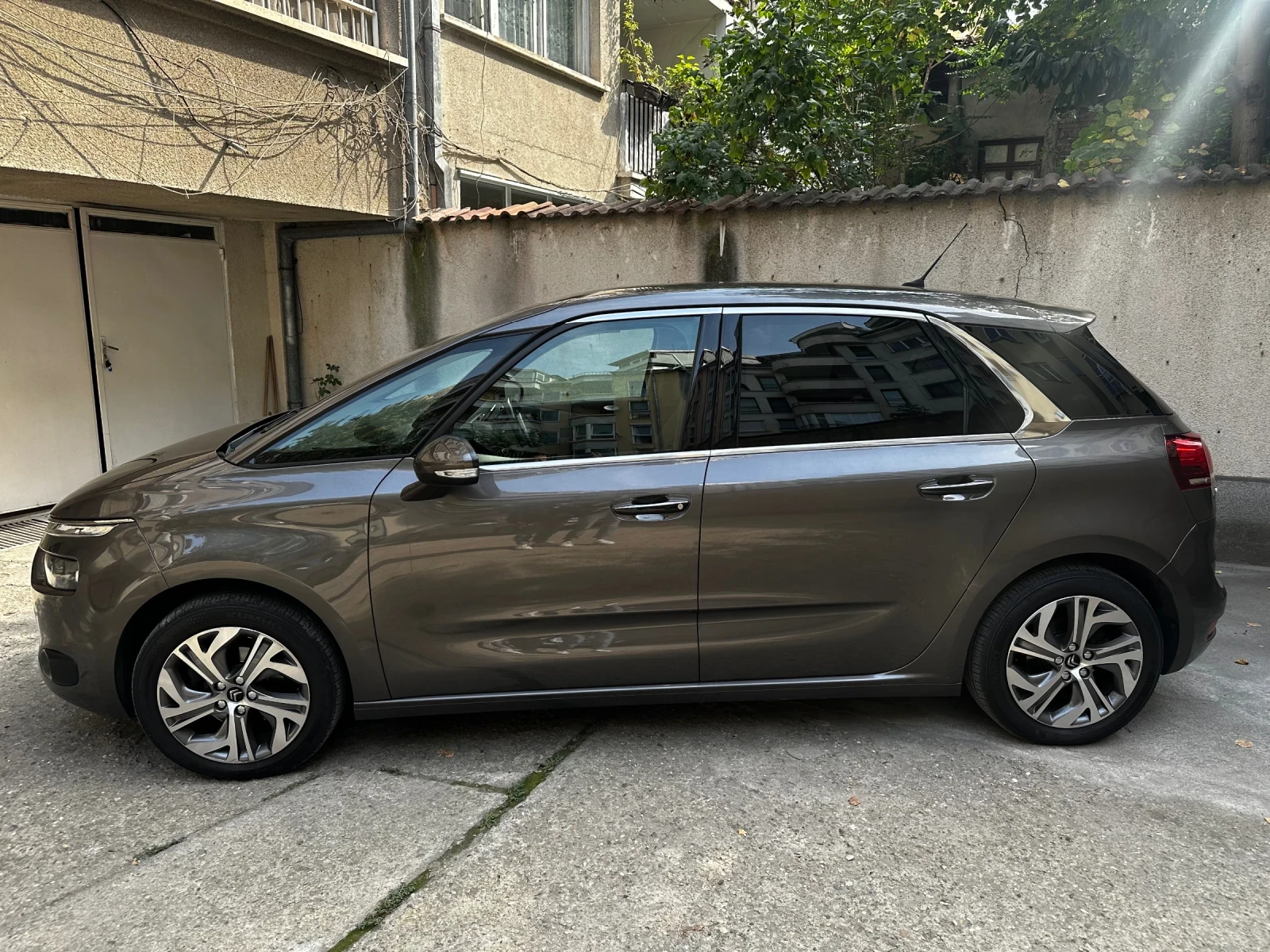 Citroen C4 Picasso Citroen C4 Picasso 1.6 HDI AUTOMATIC  - изображение 4