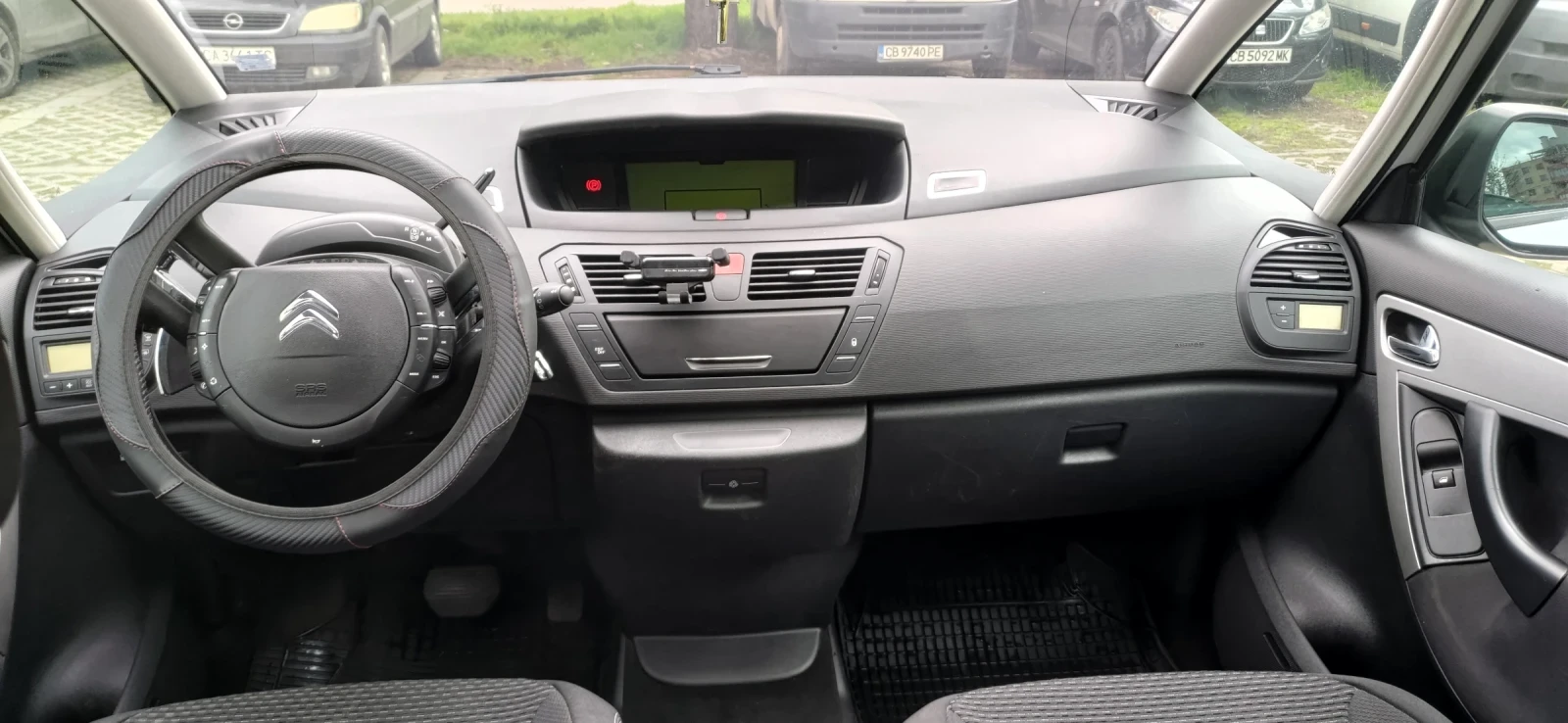 Citroen C4 Picasso 1.6 HDI - изображение 10