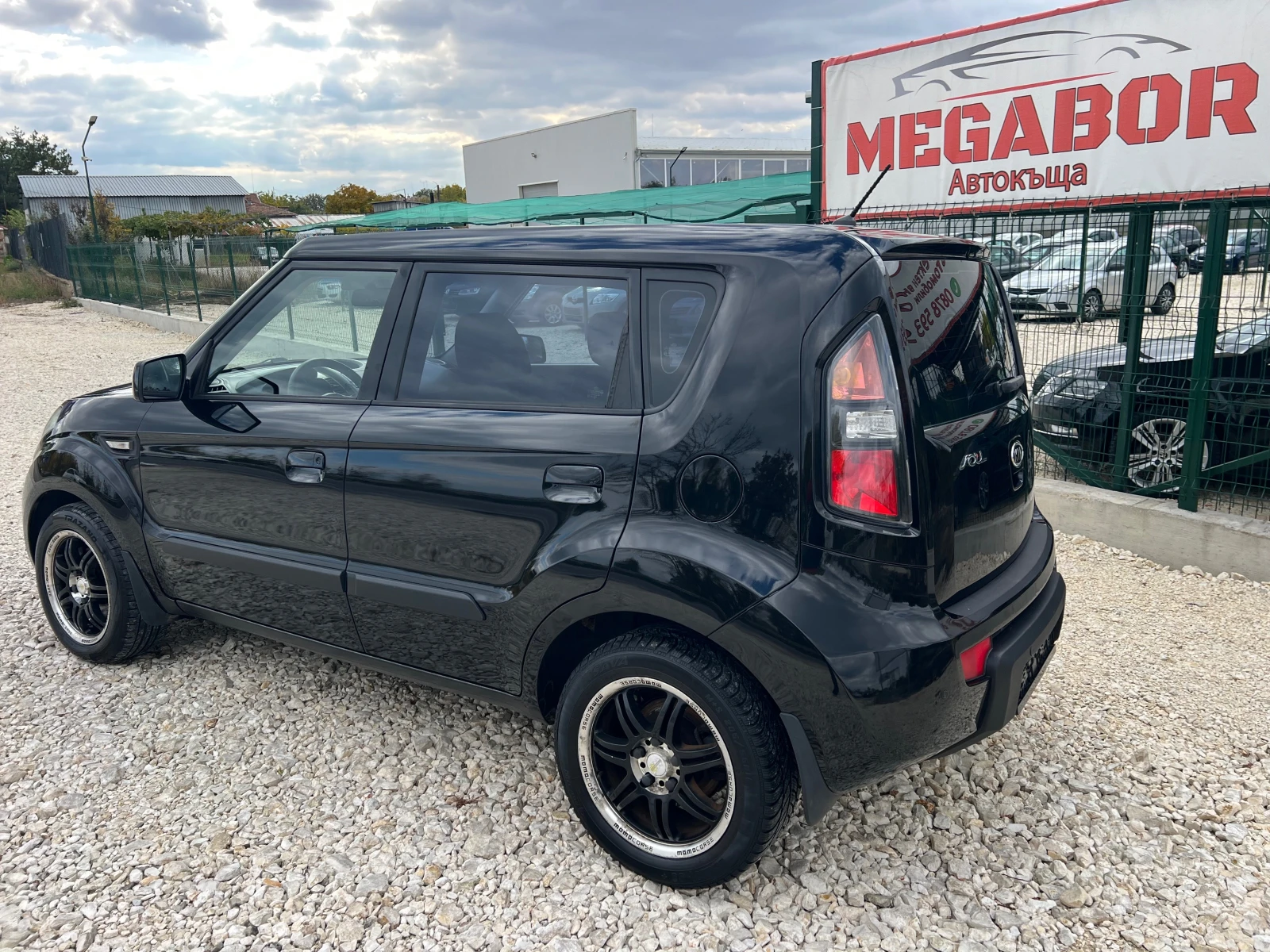 Kia Soul 1.6i 16v-126p.s. - изображение 4