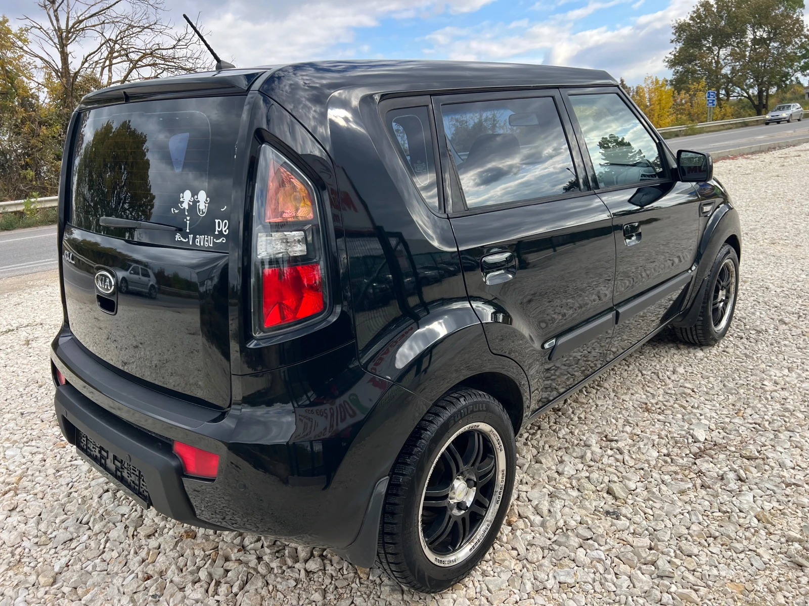 Kia Soul 1.6i 16v-126p.s. - изображение 3