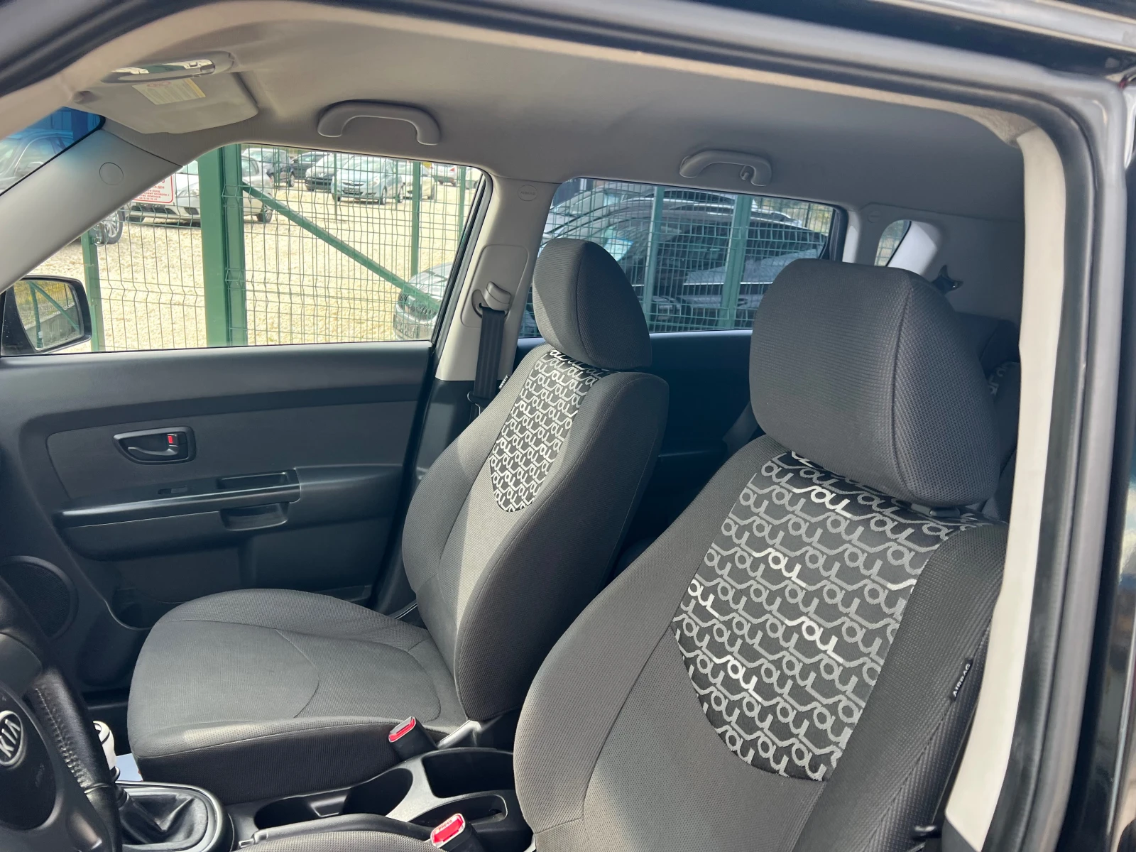 Kia Soul 1.6i 16v-126p.s. - изображение 10