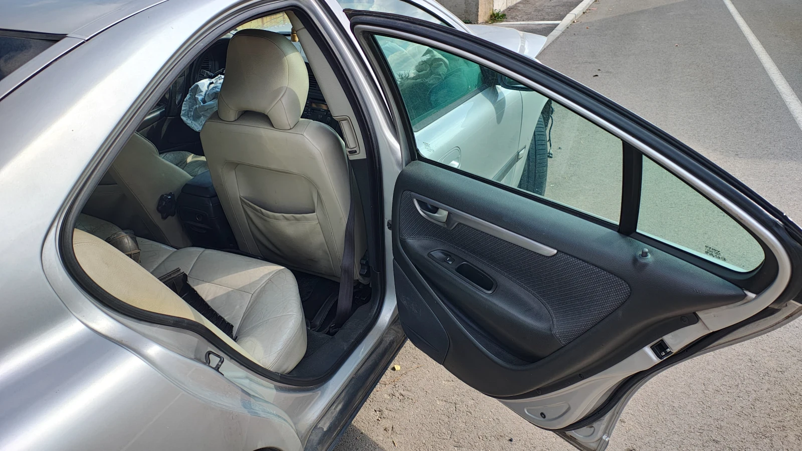 Volvo S60 2.4 BiFuel  | Mobile.bg   9