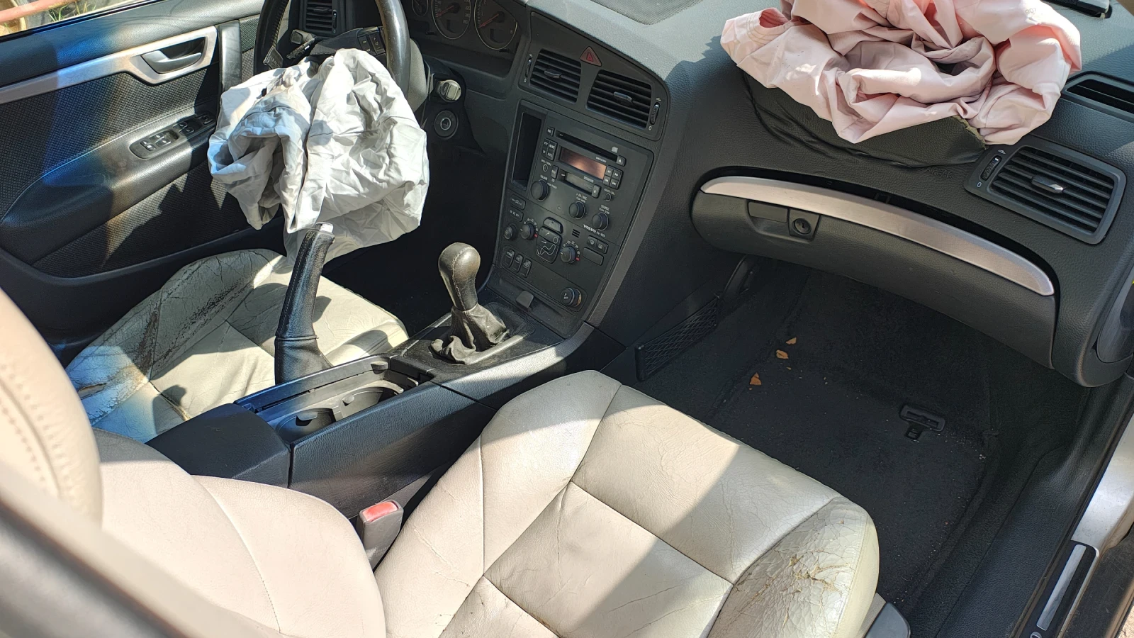 Volvo S60 2.4 BiFuel  | Mobile.bg   10