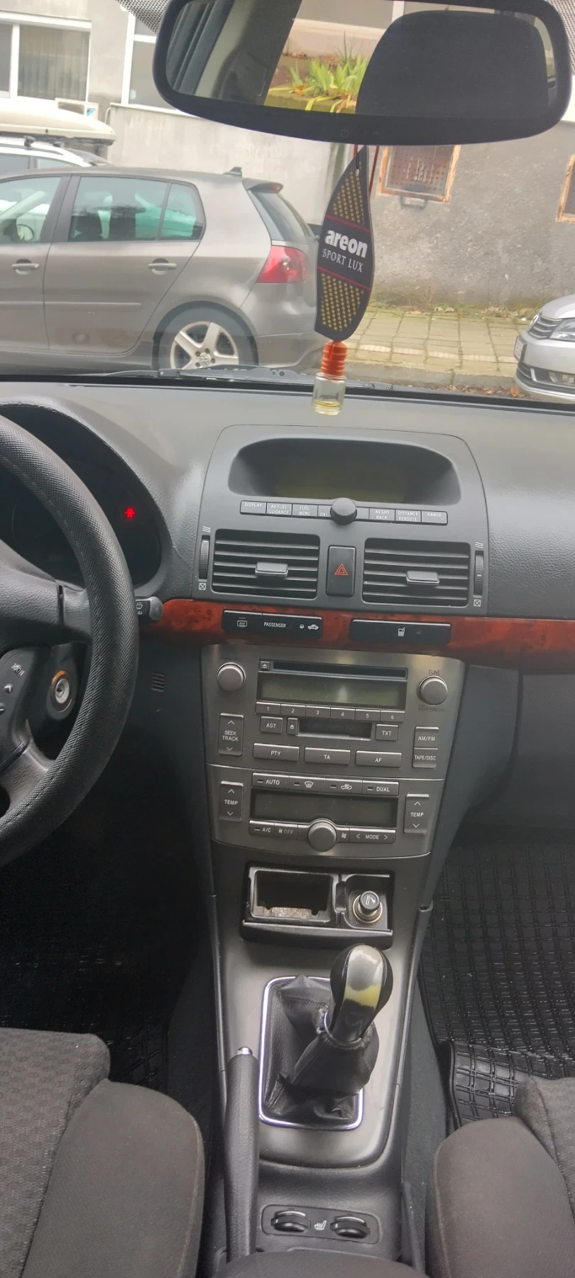 Toyota Avensis  - изображение 3