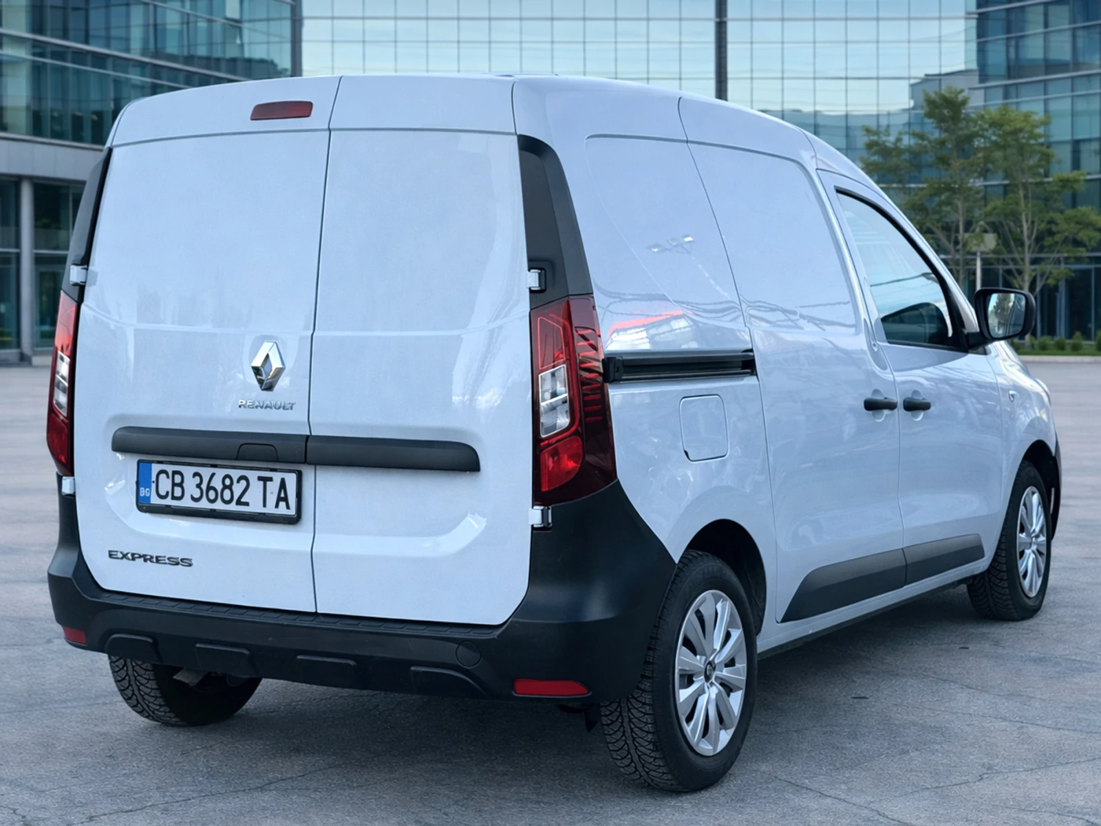 Renault Express 1.3 TCE - изображение 4