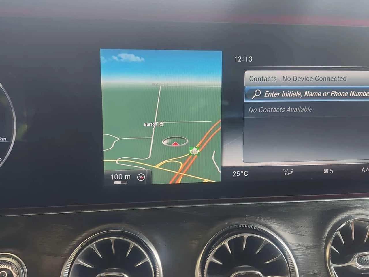 Mercedes-Benz E 400 * 4MATIC* DISTRONIC* BURMESTER* 360КАМЕРИ* , снимка 11 - Автомобили и джипове - 53830069