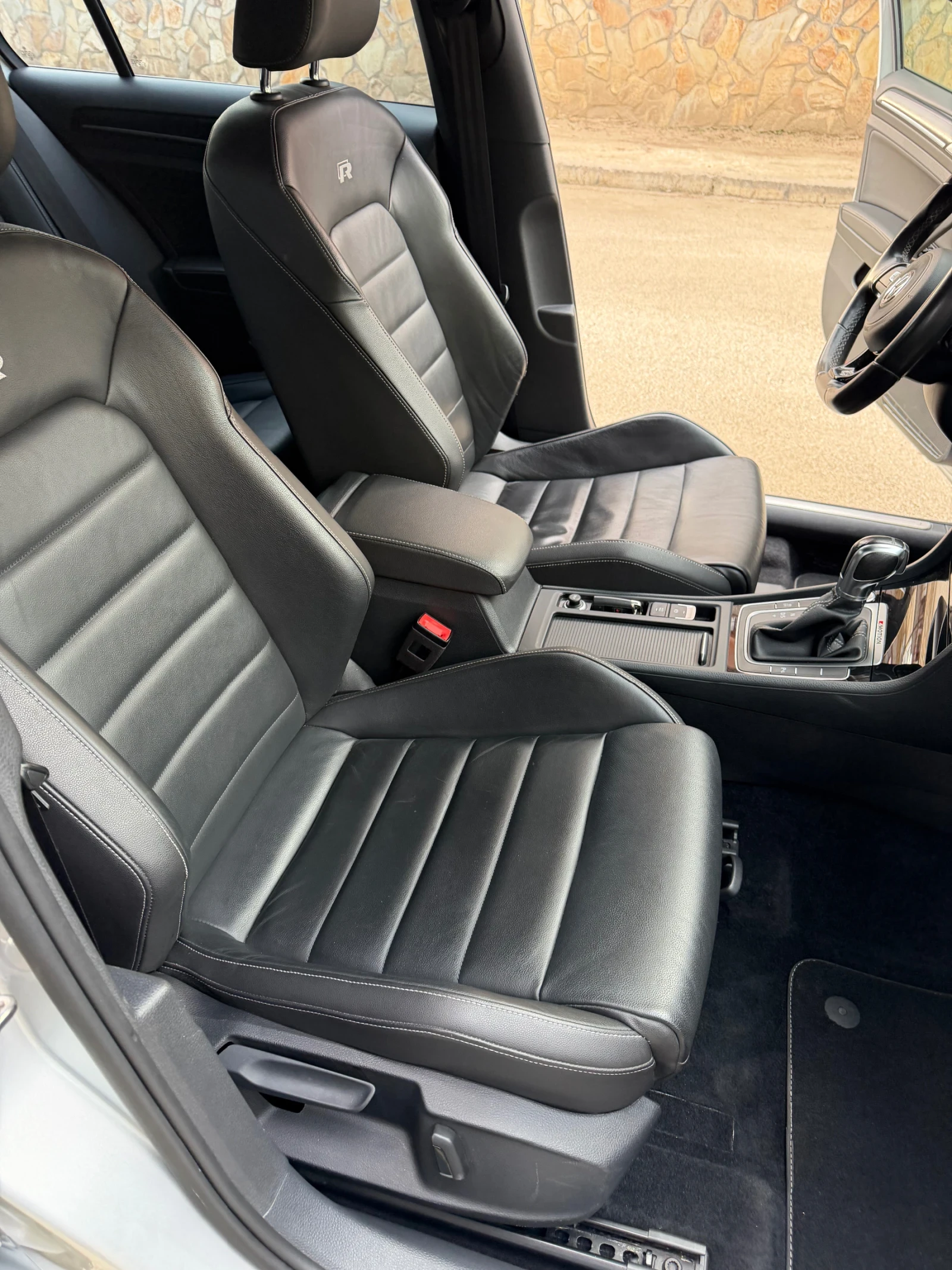 VW Golf R, снимка 8 - Автомобили и джипове - 54168469