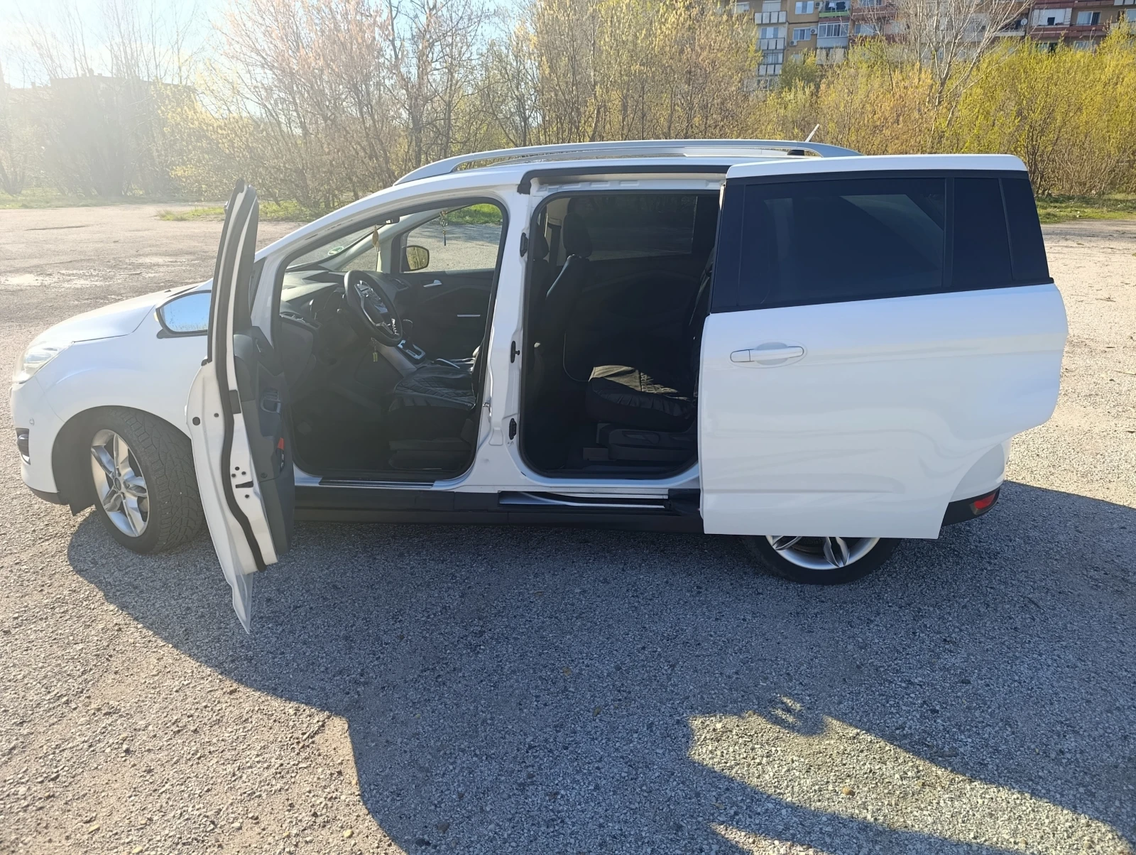 Ford Grand C-Max, снимка 5 - Автомобили и джипове - 54239721